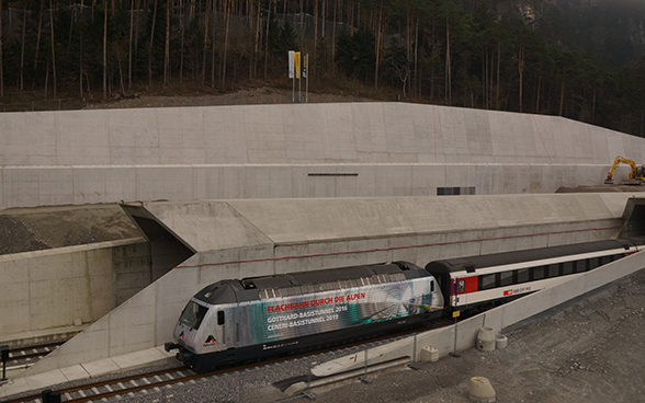 Tunnel ferroviaire de base au Gotthard