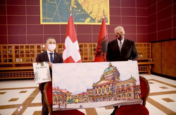 Federal Councilor Ignazio Cassis met with Albania's President Ilir Meta, Prime Minister Edi Rama and Acting Minister for Europe and Foreign Affairs Gent Cakaj. He met also the Minister for Reconstruction Arben Ahmetaj and visiteted houses renovated in Shijak with Swiss support. 