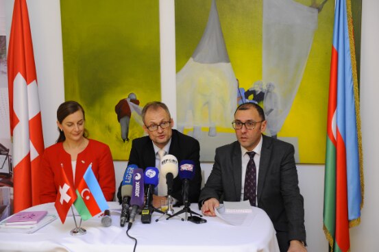 Mrs. Haeberli and Ambassador Stalder (middle) at the Press Conference 