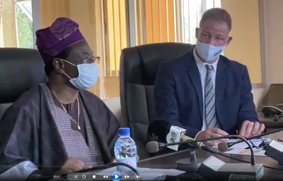 Directeur suppléant DDC Bénin et Directeur de Cabinet du Ministère de l'agriculture au cours du lancement officiel de Phase 3 du Programme d’Appui au Secteur du Développement Rural (PASDeR) de la Coopération suisse au Bénin.