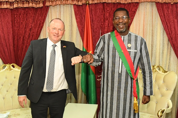 Le président du Conseil national suisse et le président de l'Assemblée nationale du Burkina Faso