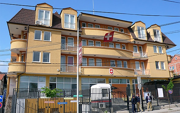 Le bâtiment de l'ambassade à Pristina