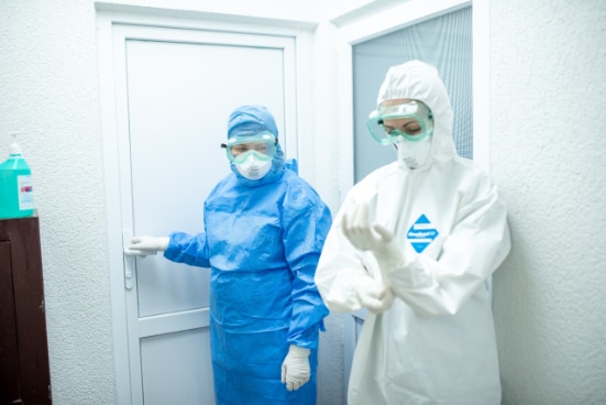 Health workers in Moldova receive protective gowns with Swiss support