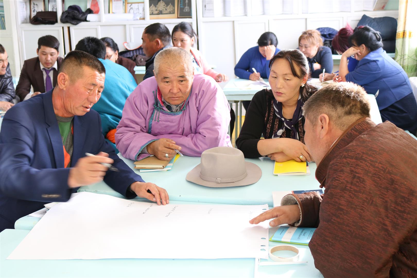 People actively participate in the bagh meeting