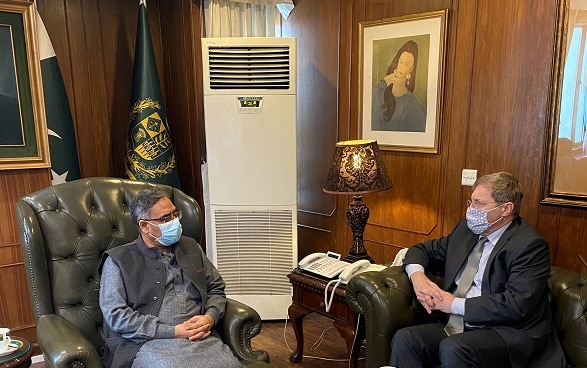 Meeting of Ambassador Bénédict de Cerjat with Foreign Secretary Sohail Mahmood