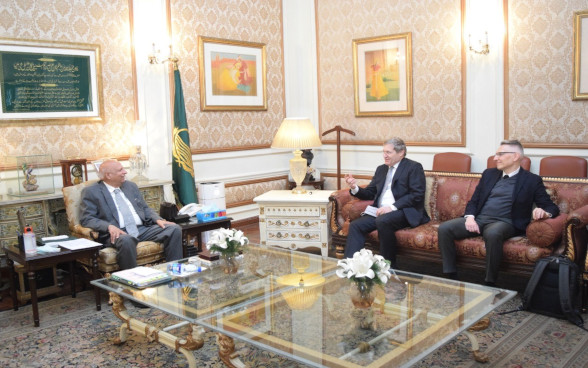 Ambassador Bénédict de Cerjat and Deputy Head of Mission of Switzerland , Mr. Alberto Groff, in a meeting with the Governor of Punjab, Chaudhry Mohammad Sarwar