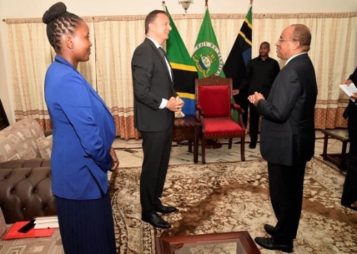 Ambassador Chassot meets President Mwinyi at State House in Zanzibar. Looking on is Ms. Esther Majani, Programme Officer - Health at the Embassy of Switzerland