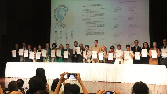 International partners show their commitments to reduce plastic wastes in Viet Nam