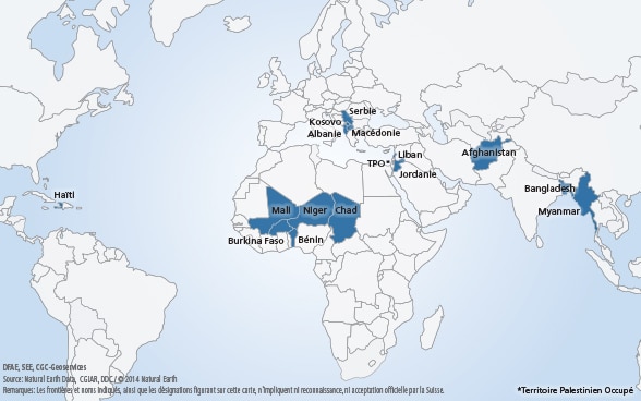 Carte du monde signifiant les pays bénéficiaires de la DDC en matière d’éducation.