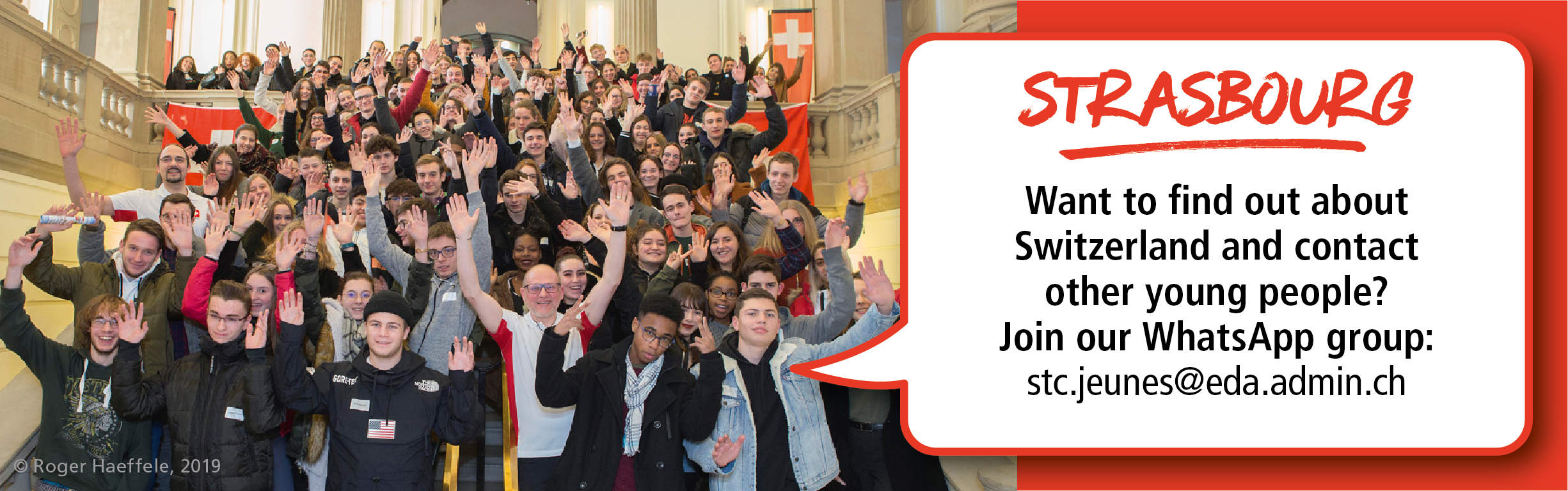 Group photo at the young citizens' celebration in Strasbourg. WhatsApp address in the speech bubble: stc.jeunes@eda.admin.ch