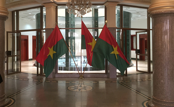 Didier Burkhalter is meeting with President Roch Marc Christian Kaboré, recently elected following a year of transition, Burkina Faso.