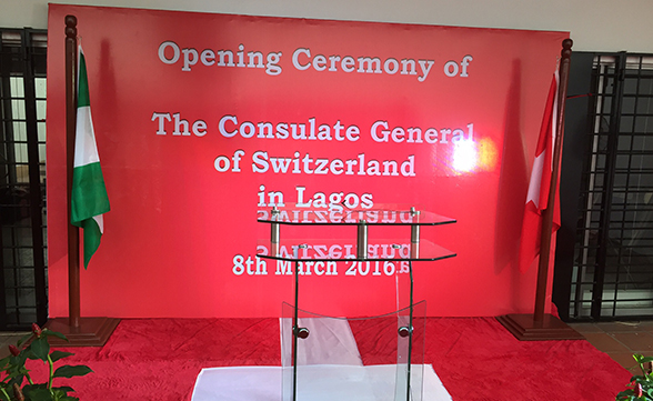 Bundesrat Didier Burkhalter eröffnet ein Generalkonsulat in der Wirtschaftsmetropole Lagos. 
