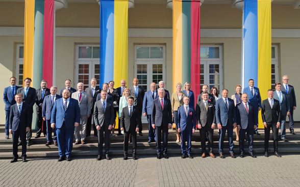 A group photo with all the ministers involved in the conference.