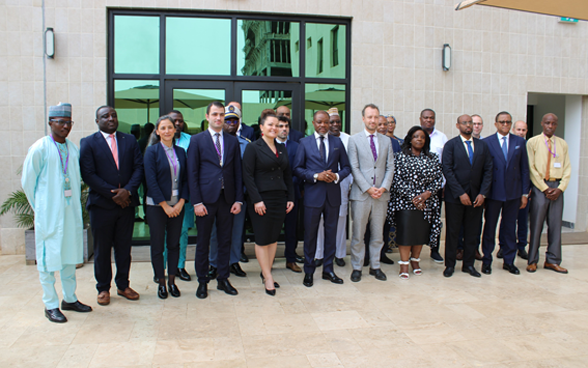 Photo de groupe des participants au séminaire à Yaoundé, Cameroun.