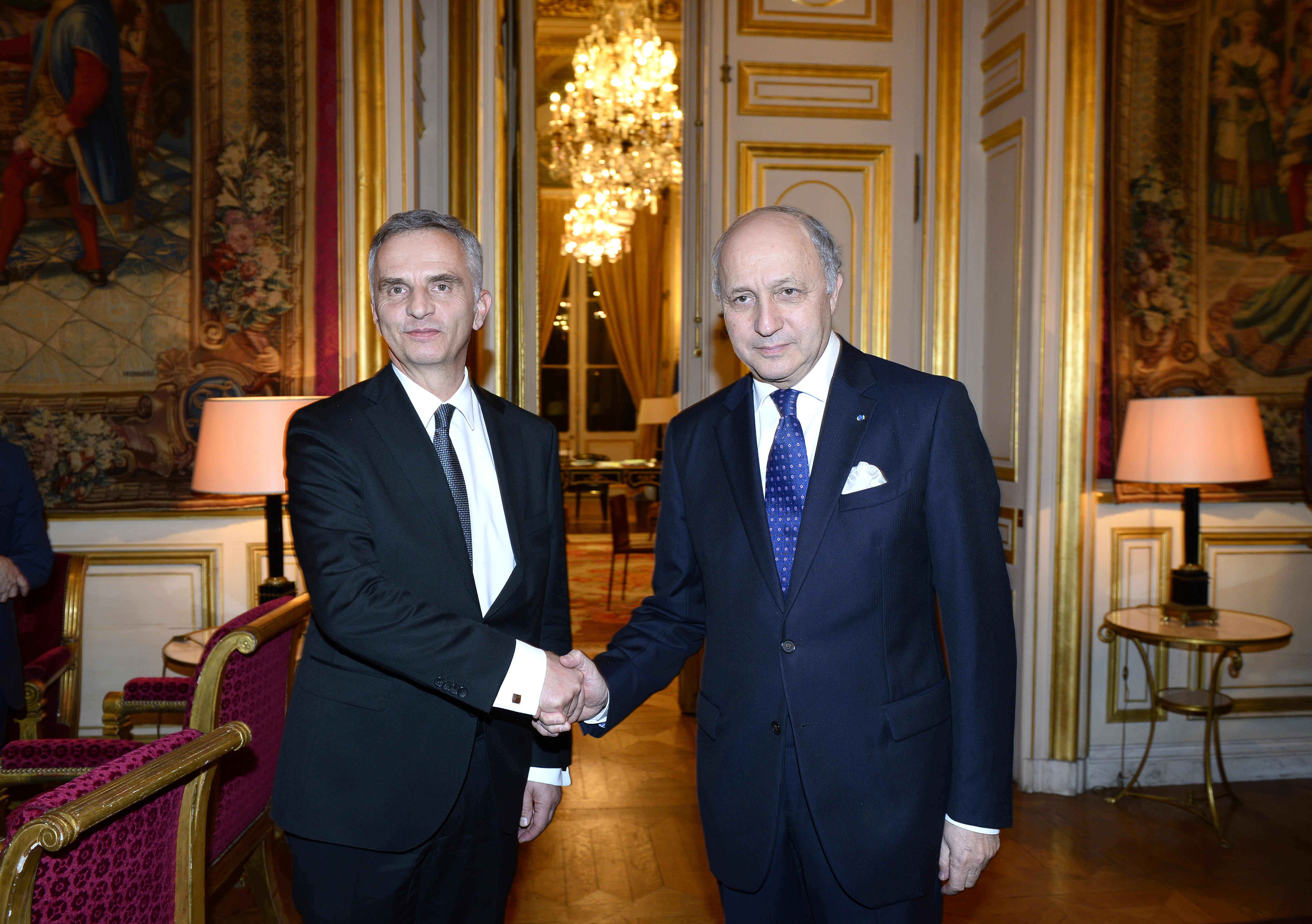 Didier Burkhalter et Laurent Fabius à Paris.