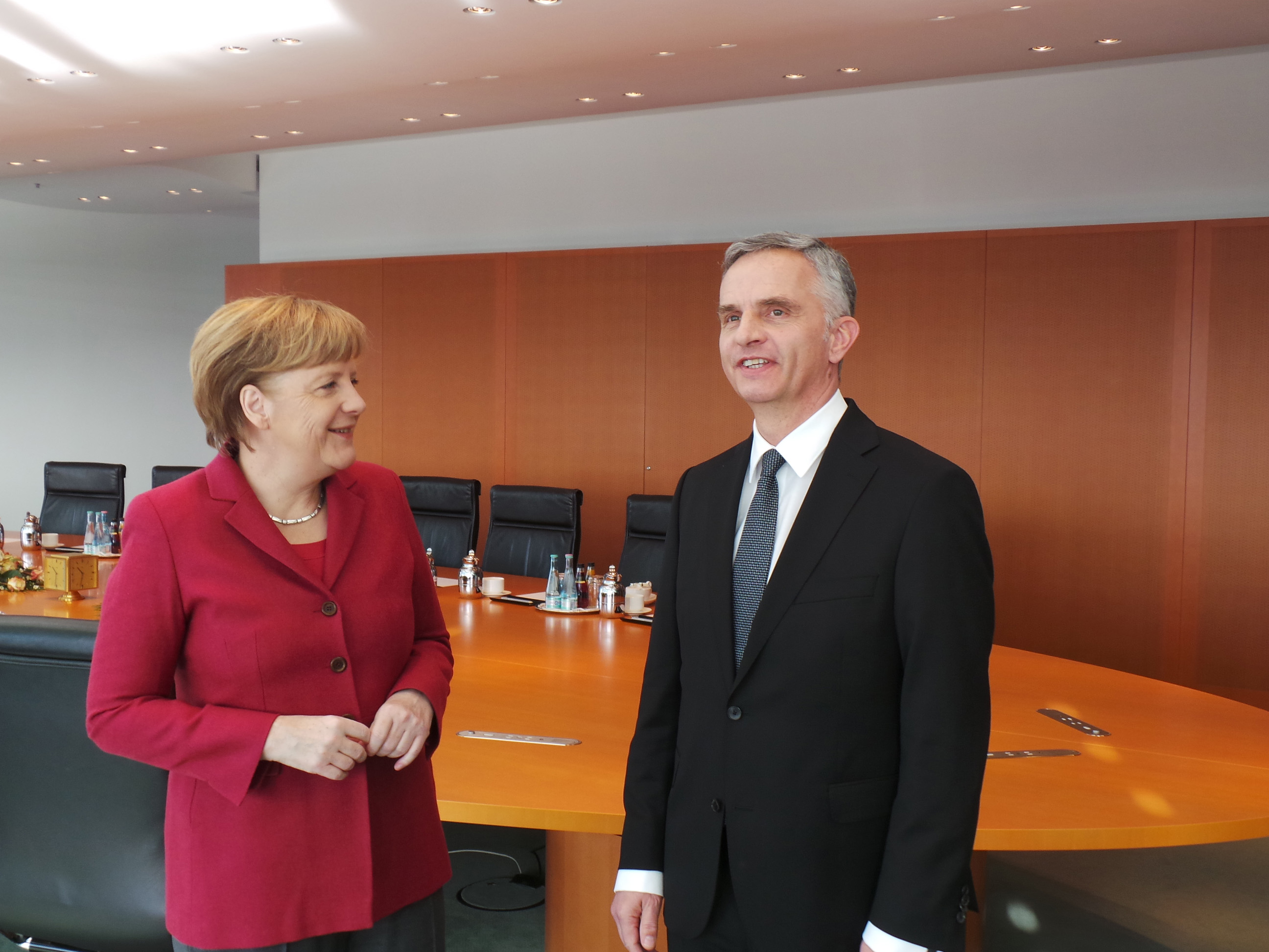 Angela Merkel con Didier Burkhalter a Berlin.