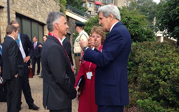 En marge du sommet de l’OTAN, le président de l’OSCE Didier Burkhalter discute de la situation actuelle en Ukraine avec des représentants de l’UE et des Etats-Unis