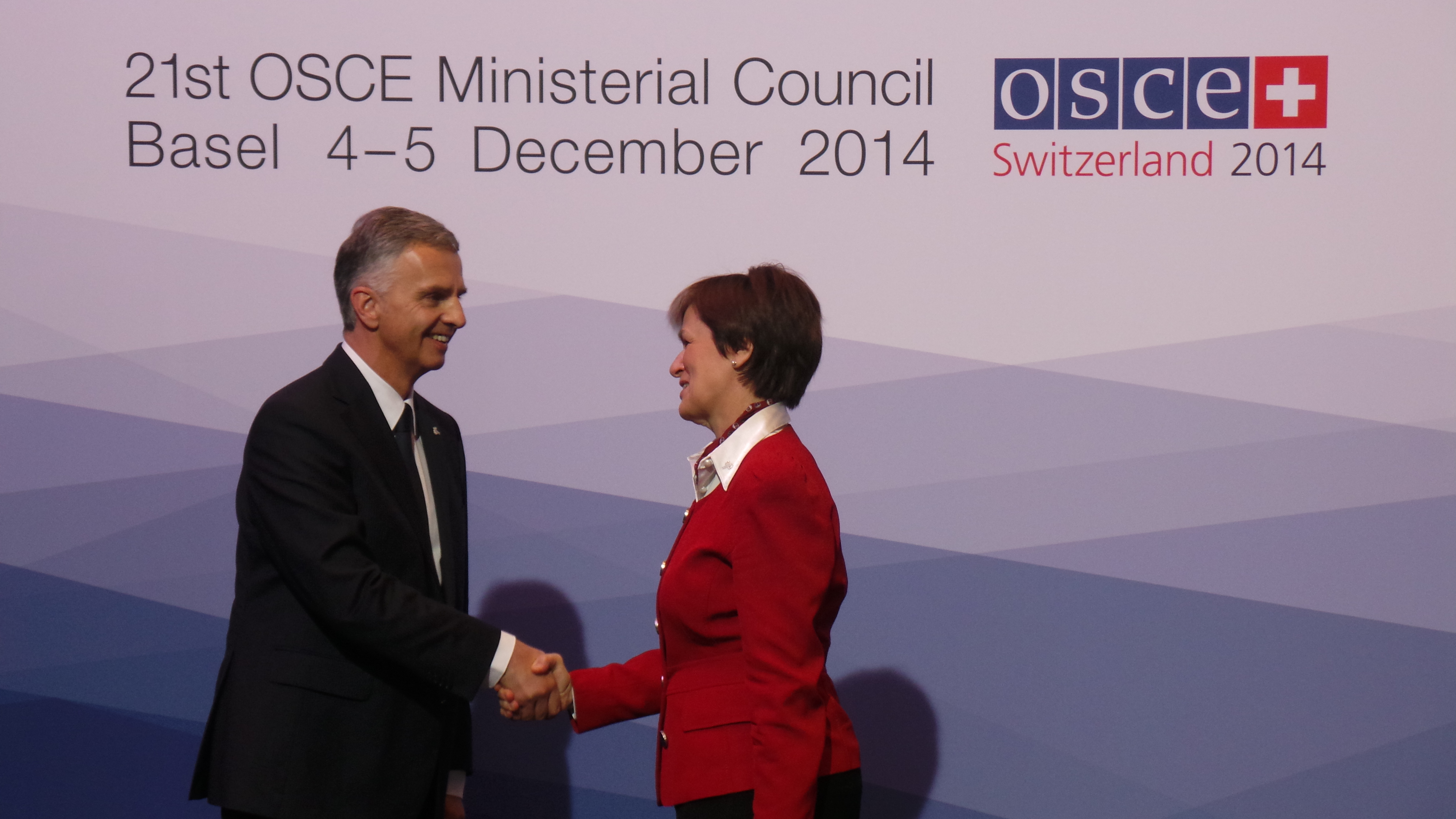 The President of the Swiss Confederation, Didier Burkhalter, greets Astrid Thors, High Commissioner on National Minorities (HCNM) at the OSCE Ministerial Council 2014 in Basel
