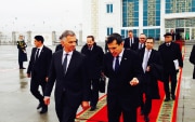 Il presidente della Confederazione e presidente dell’OSCE, Didier Burkhalter, con il ministro degli esteri turkmeno (20.11.2014)