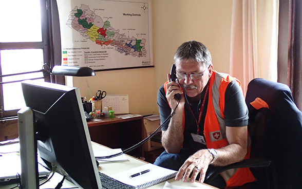 Der Schweizer Botschafter in Nepal Urs Herren während eines Telefoninterviews.