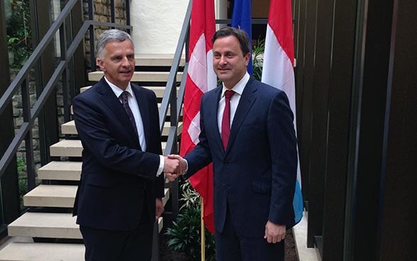 Didier Burkhalter e il primo ministro lussemburghese Xavier Bettel. © DFAE