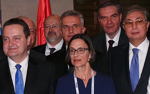 Didier Burkhalter avec les membres du «Groupe de personnalités éminentes».
