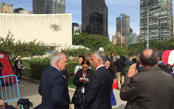 Le président de la Confédération Johann N. Schneider-Ammann et le conseiller fédéral Didier Burkhalter se rendent à l’Assemblée générale de l’ONU à New York. 