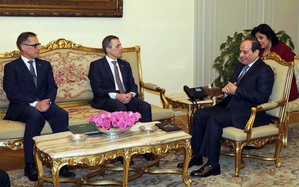 Il capo del DFAE Ignazio Cassis incontra il presidente egiziano Abd al-Fattah al-Sisi per un colloquio bilaterale.