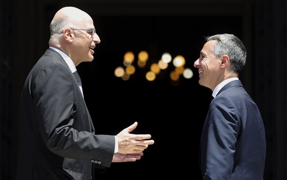 EDA-Vorsteher Ignazio Cassis trifft Griechenlands Aussenminister Nikos Dendias zu bilateralen Gesprächen.