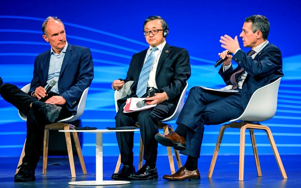 Le conseiller fédéral Ignazio au Forum sur la Gouvernance de l'Internet à Berlin.