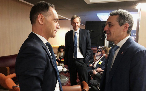 Le chef du Département fédéral des affaires étrangères Ignazio Cassis avec son homologue allemand Heiko Maas. 