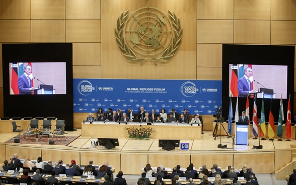 Bundesrat Ignazio Cassis hält seine Ansprache anlässlich des ersten Globalen Flüchtlingsforum am europäischen Hauptsitz der Vereinten Nationen in Genf. 