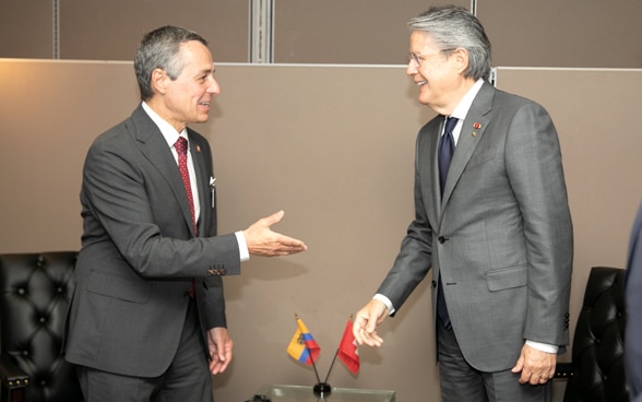 Ignazio Cassis und der ecuadorianische Präsident Guillermo Lasso Mendoza bei ihrem Treffen in New York.