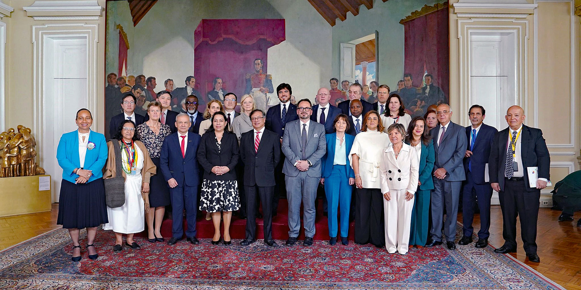 The delegations of the 15 member states of the UN Security Council and Colombian President Gustavo Petro pose for a group photo.