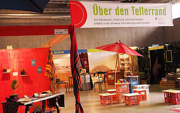Die Sonderschau der DEZA «Über den Tellerrand» an der OLMA 2015.