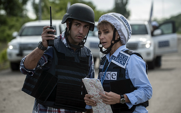 En patrouille avec la mission spéciale d'observation de l'OSCE en Ukraine.