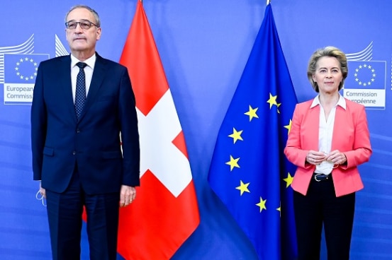 Ursula von der Leyen, Präsidentin der Europäischen Kommission, empfängt Bundespräsidenten Guy Parmelin, Vorsteher des Eidgenössischen Departements für Wirtschaft, Bildung und Forschung