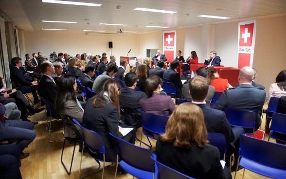 Participants and panel view