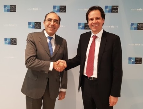 Les Ambassadeurs Alejandro Alvargonzalez (à gauche) et Frank Grütter